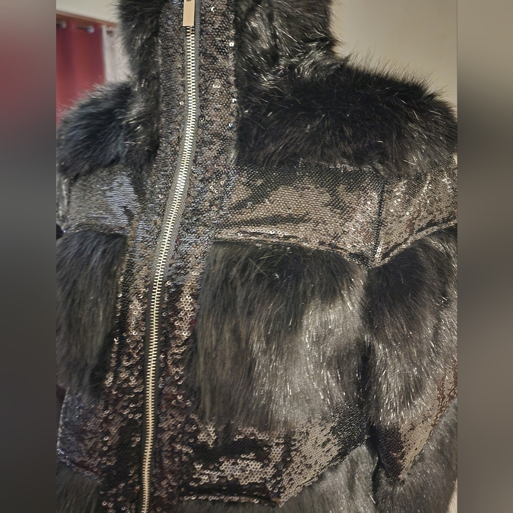 COPY - Beautiful Furry Sequin Jacket - Picture 3 of 3